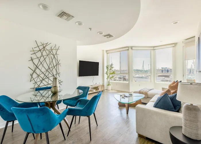 Waterfront 2Br Duplex Stunning Marina Views